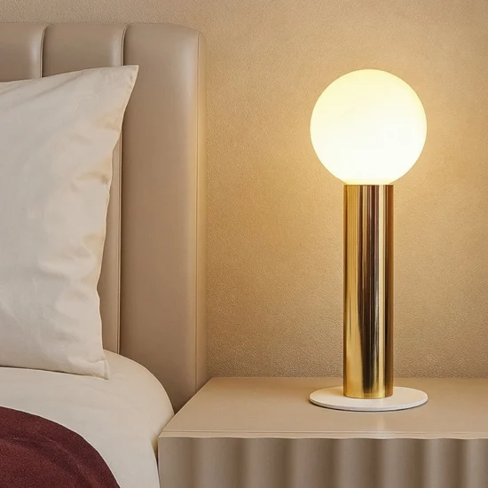 Abat-jour lampada birba tab linea light ottone lucido per camera da letto