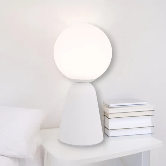 Abat-jour lampada da comodino design moderna