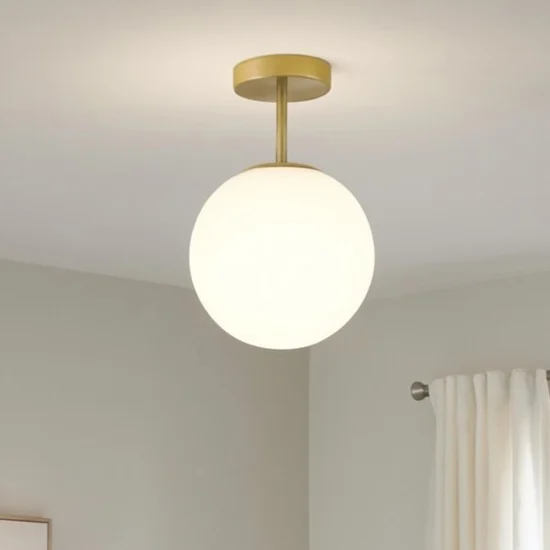Jugen miloox plafoniera moderna oro ottone sfera vetro bianco