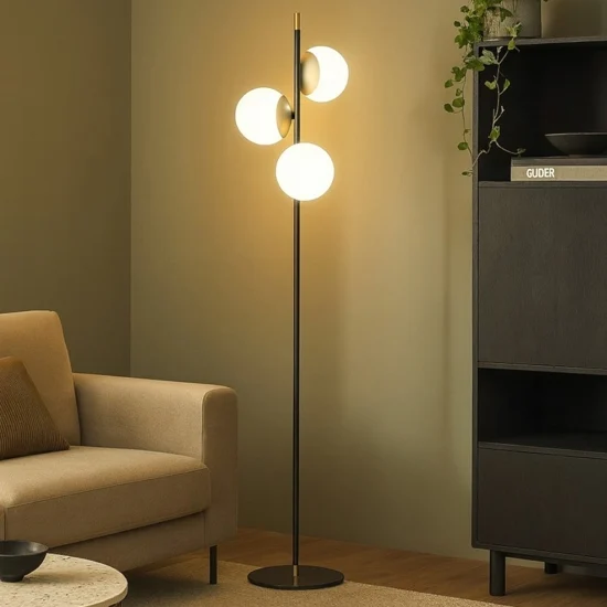 Lampada da terra nero oro sfere vetro bianco maytoni nostalgia