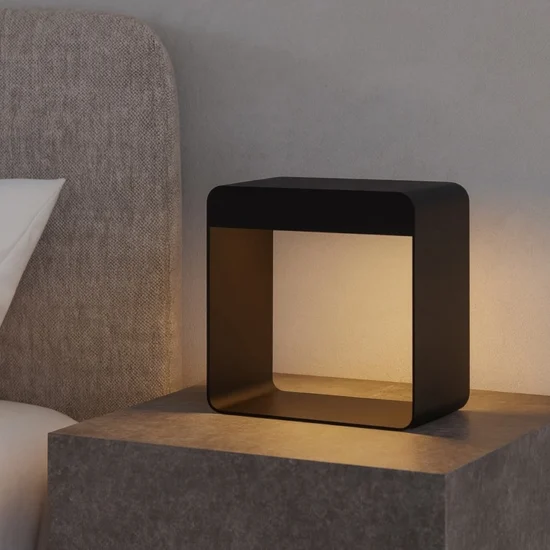 Lampada portatile abat jour linea light dama nero moderna