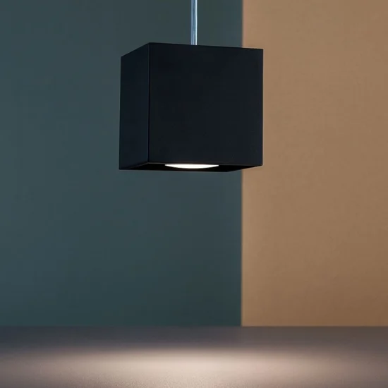 Lampada a sospensione cubo nero moderna